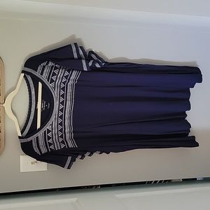 NWT  torrid super soft navy blue/white knit top sz 4